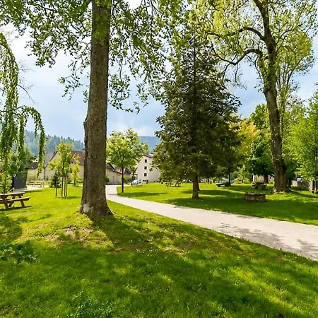 Apartament Avec Balcon, Centre - Proche Commerces *